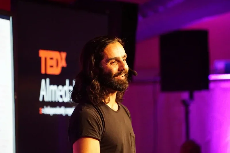 Navid Modiri · Tillsammans i skapandet